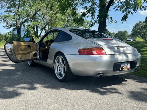 1999 Porsche 911 Carrera
