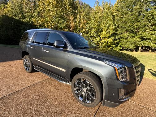 2020 Cadillac Escalade Luxury