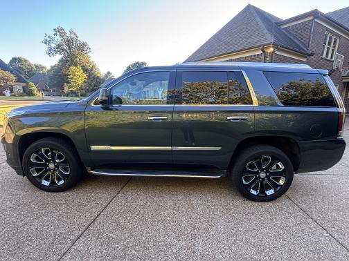 2020 Cadillac Escalade Luxury