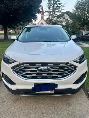 White 2022 Ford Edge SEL