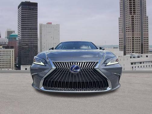 2019 Lexus ES 300h Luxury