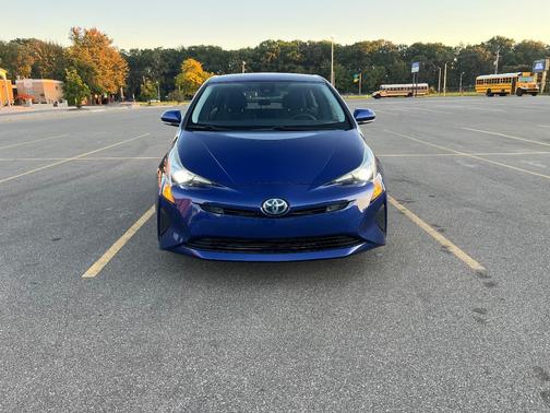 Blue 2018 Toyota Prius Two