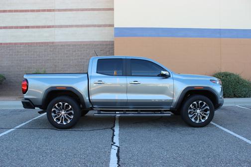 2025 GMC Canyon Denali