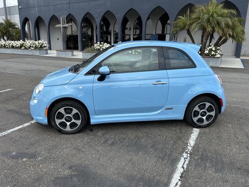 2016 FIAT 500e Battery Electric