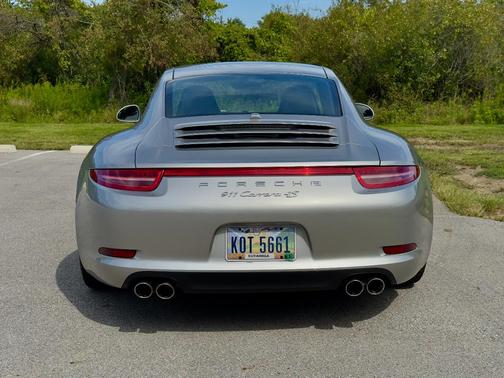 Silver 2013 Porsche 911 911 Carrera 4S