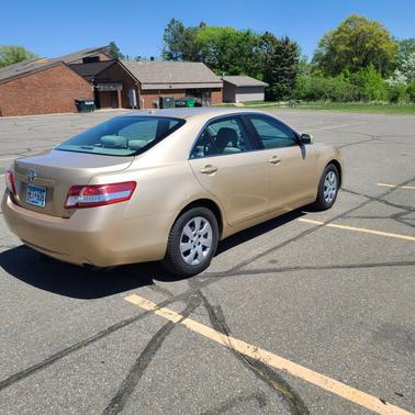 2011 Toyota Camry LE