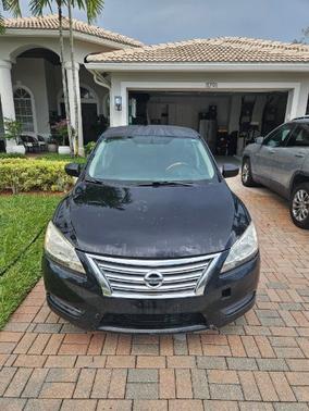 Black 2014 Nissan Sentra SV