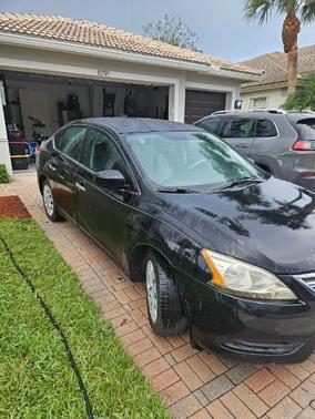 Black 2014 Nissan Sentra SV