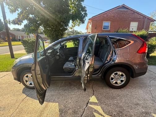 Gray 2016 Honda CR-V LX