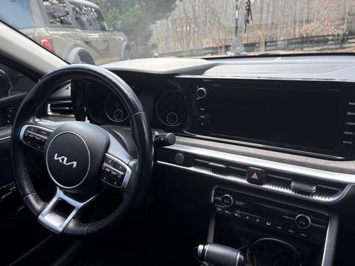2022 Kia K5 EX