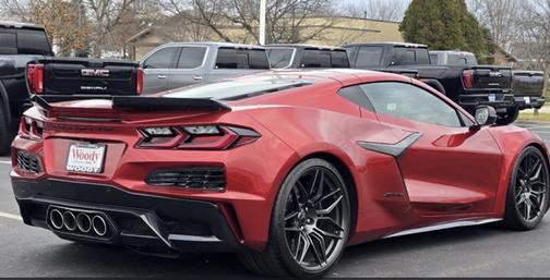 Red 2023 Chevrolet Corvette Z06 w/1LZ
