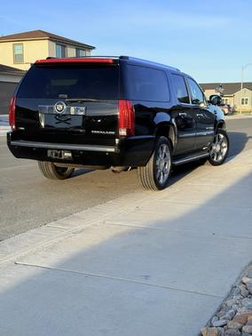 2009 Cadillac Escalade ESV Base