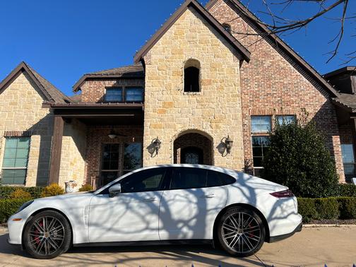 White 2018 Porsche Panamera Panamera Turbo