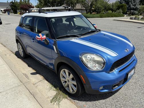 2011 MINI Cooper S Countryman Base