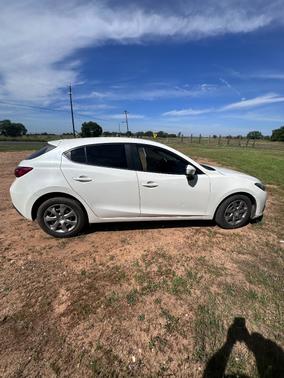 2016 Mazda Mazda3 i Sport