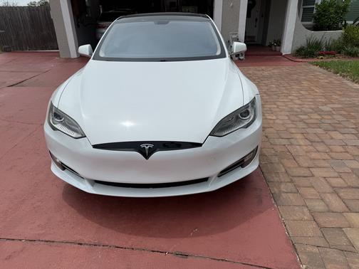 2013 Tesla Model S Performance