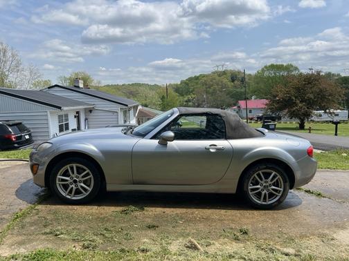 2011 Mazda MX-5 Miata Sport