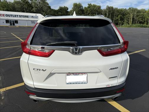White 2019 Honda CR-V Touring