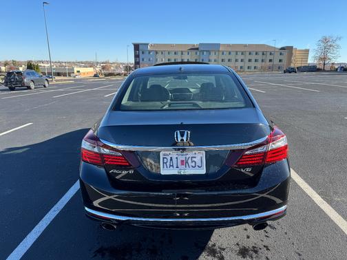 2017 Honda Accord EX-L V-6
