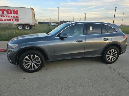 Gray 2023 Mercedes-Benz GLC 300 4MATIC