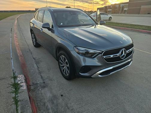 Gray 2023 Mercedes-Benz GLC 300 4MATIC