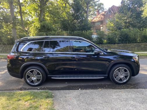 2025 Mercedes-Benz GLS 450 4MATIC