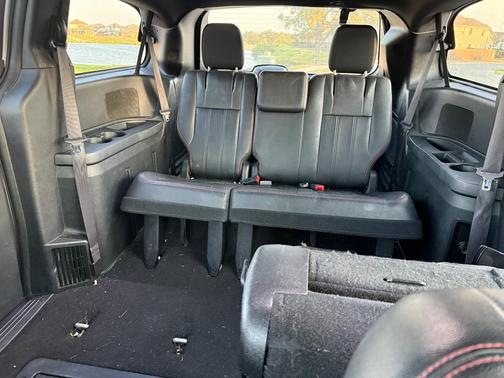 Silver 2016 Dodge Grand Caravan R/T