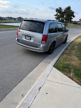Silver 2016 Dodge Grand Caravan R/T