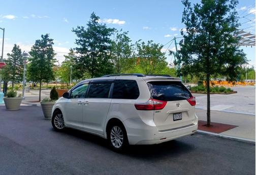 2016 Toyota Sienna XLE