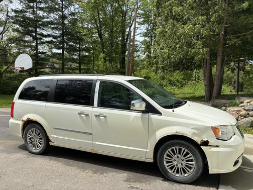 White 2013 Chrysler Town & Country Touring-L