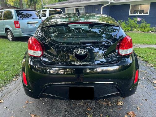 Black 2013 Hyundai Veloster Base
