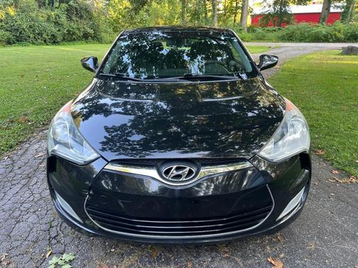 Black 2013 Hyundai Veloster Base