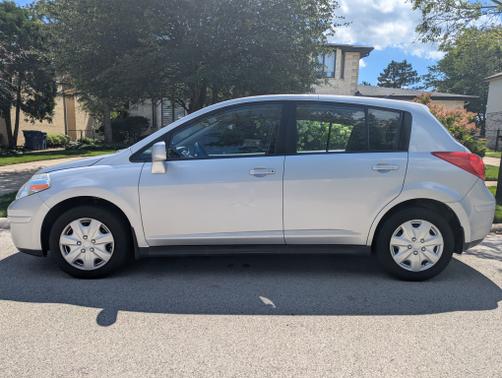 2012 Nissan Versa 1.8 S