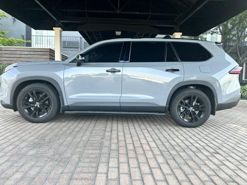 2025 Toyota Grand Highlander Hybrid Nightshade Edition