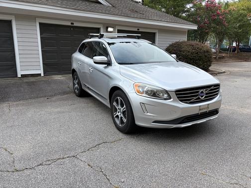 Gray 2015 Volvo XC60 T6