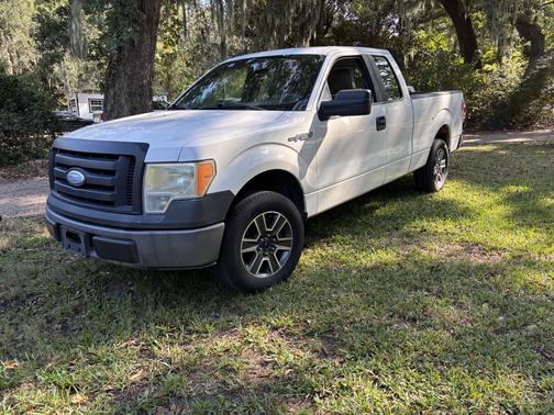 2009 Ford F-150 XL SuperCab