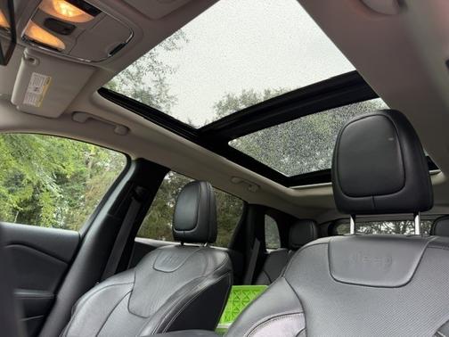 Black 2015 Jeep Cherokee Limited