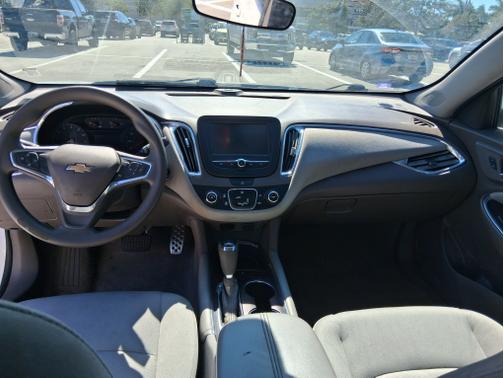 2017 Chevrolet Malibu 1LT