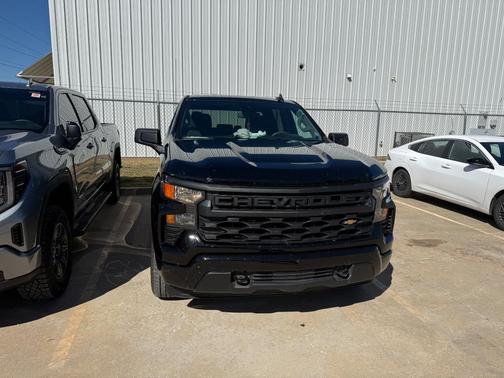 Black 2025 Chevrolet Silverado 1500 Custom