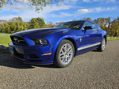 2013 Ford Mustang V6 Premium