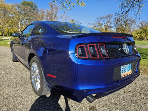 2013 Ford Mustang V6 Premium