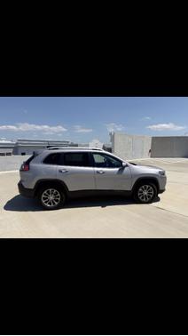 Gray 2021 Jeep Cherokee Latitude Lux