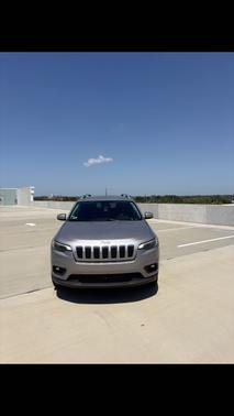 Gray 2021 Jeep Cherokee Latitude Lux