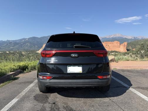 Black 2018 Kia Sportage LX