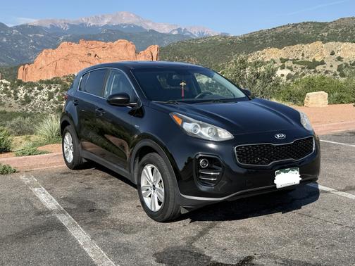 Black 2018 Kia Sportage LX
