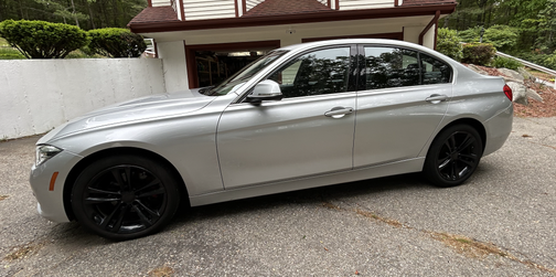 2018 BMW 330 i xDrive