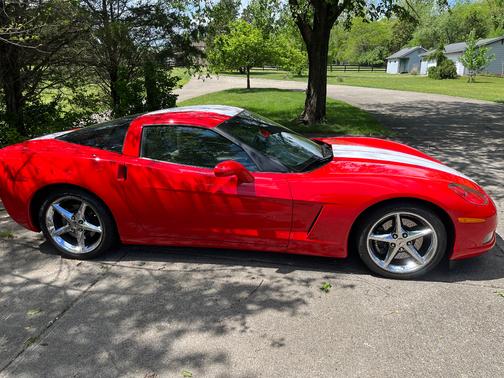 Red 2013 Chevrolet Corvette Base