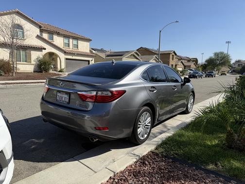 Gray 2013 Lexus ES 350 Base