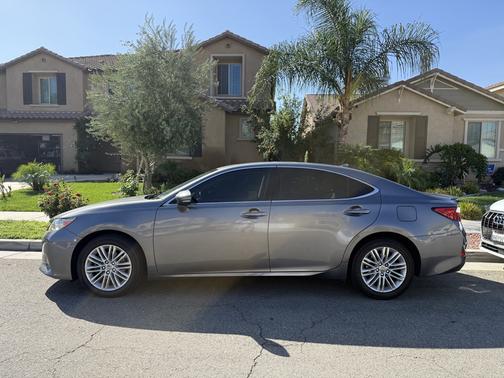 Gray 2013 Lexus ES 350 Base