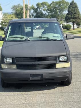 2004 Chevrolet Astro Base